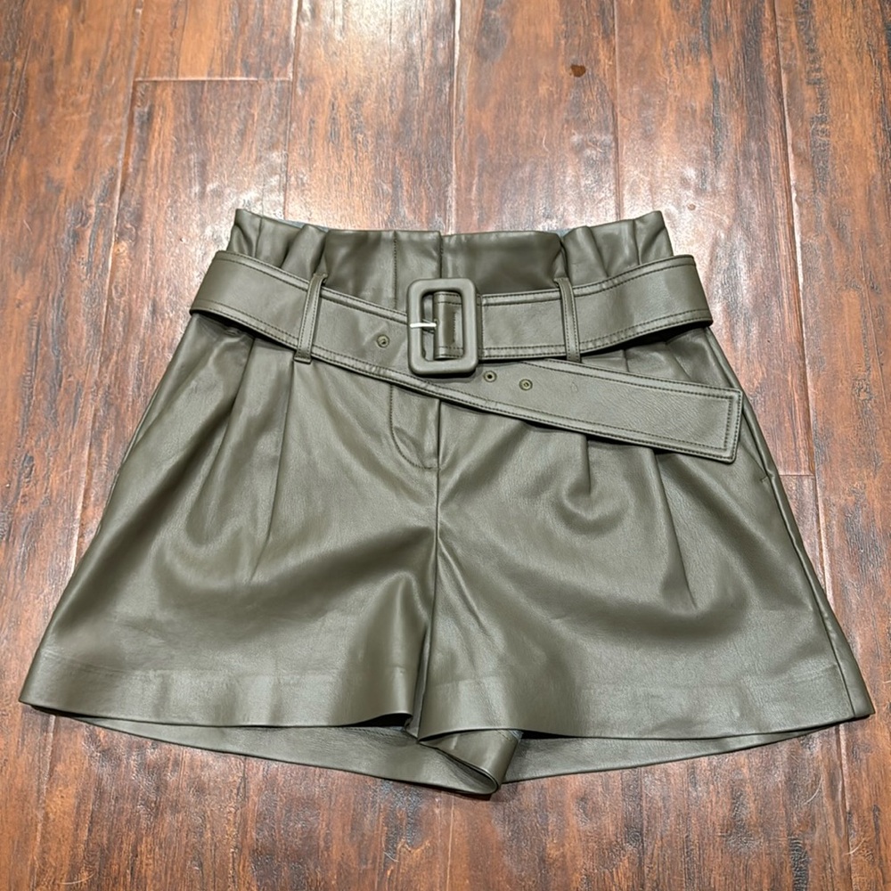 Express High Rise Dressy Shorts - 0